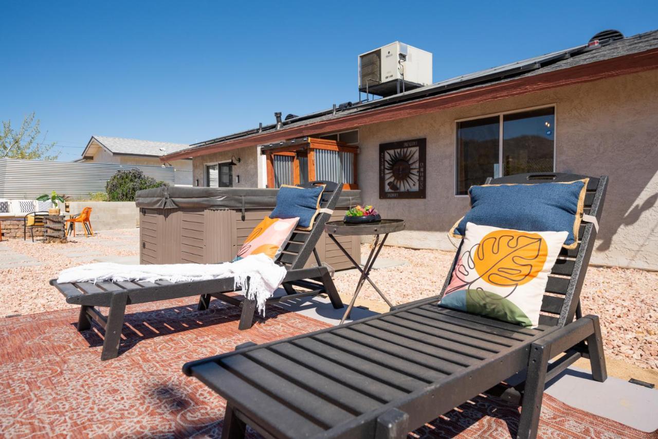Hot Tub, Games, King Bed, Fire Pit, Bbq Grill, Minutes From National Park And Views Villa Джошуа Три Екстериор снимка
